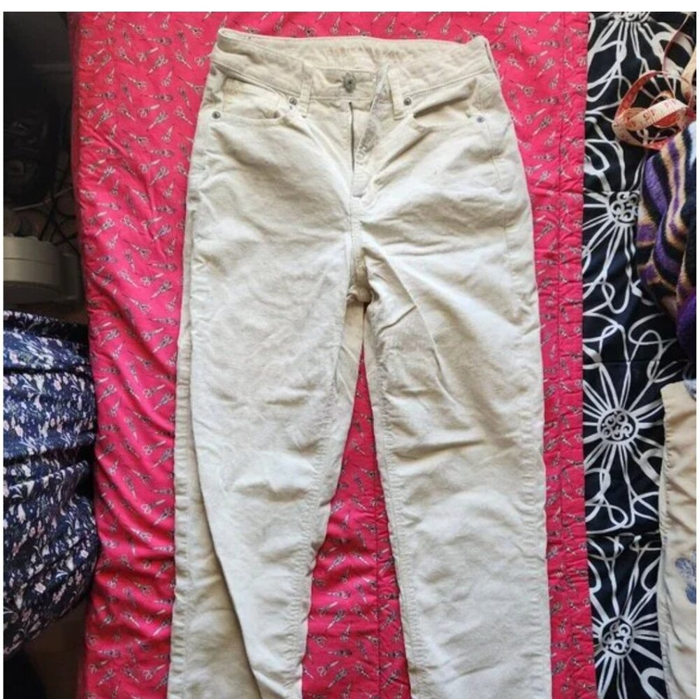 White American Eagle pants
